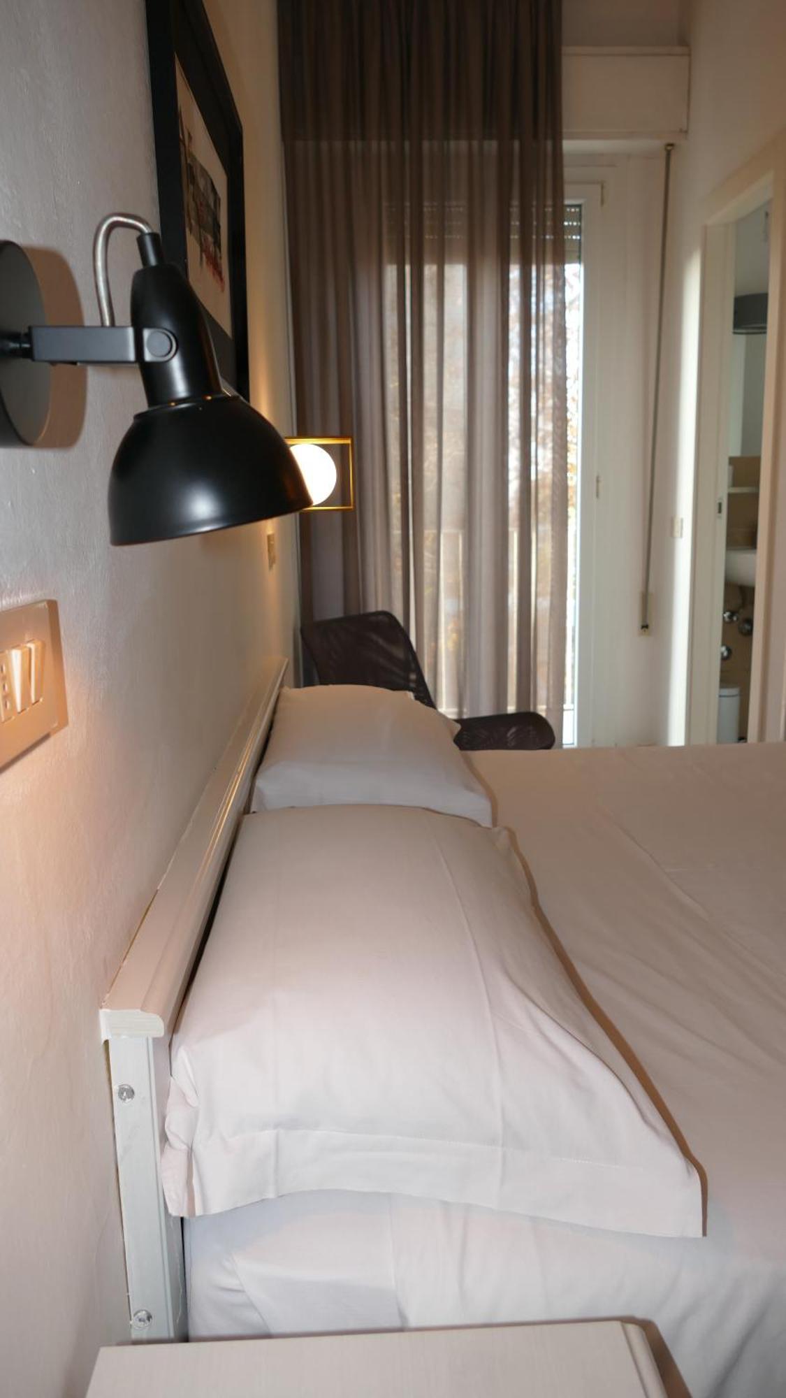 Hotel Spring Rimini Exterior photo
